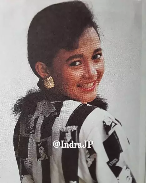 Sahabat Nike Ardilla dan Ryan Hidayat di film Lupus © berbagai sumber Sahabat Nike Ardilla dan Ryan Hidayat di film Lupus © berbagai sumber