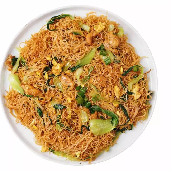 5 Resep bihun goreng spesial ala rumahan, pas untuk sarapan sampai makan malam