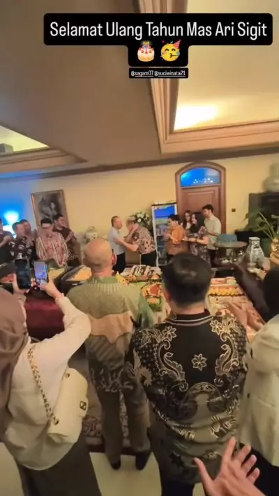 perayaan ultah Ari Sigit ke 55 © Instagram perayaan ultah Ari Sigit ke 55 © Instagram