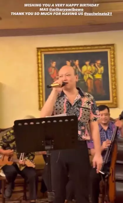 perayaan ultah Ari Sigit ke 55 © Instagram perayaan ultah Ari Sigit ke 55 © Instagram