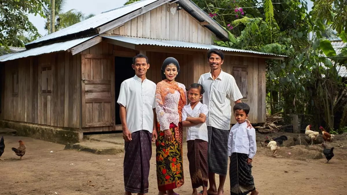 100 Kata-kata galau bahasa Jawa lucu, bikin ketawa di tengah patah hati