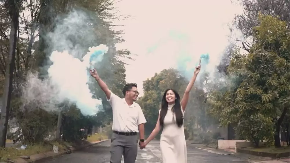 Ochi Rosdiana gender reveal anak pertama © 2025 Instagram