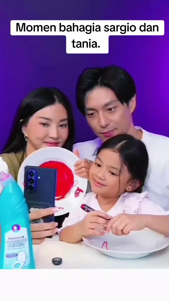 Thania Onsu gambar Sarwendah dan Giorgio Antonio © 2025 brilio.net Thania Onsu gambar Sarwendah dan Giorgio Antonio © 2025 brilio.net