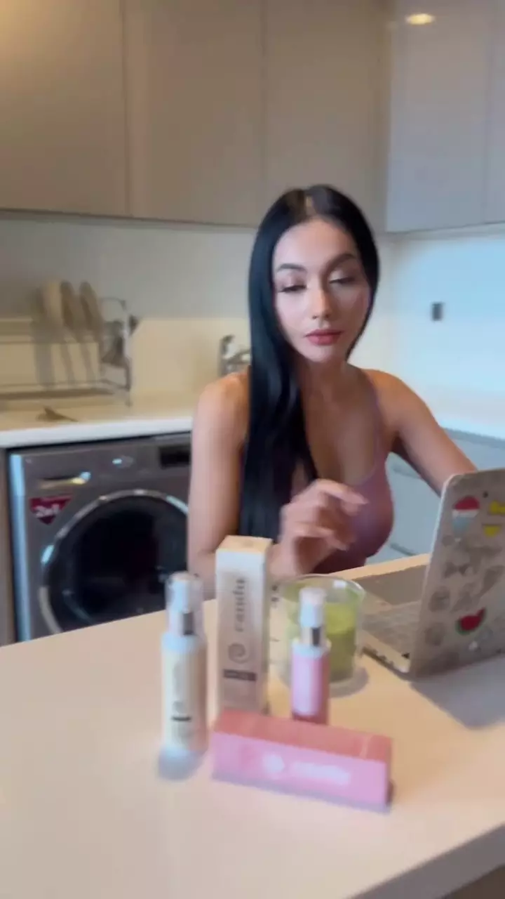 Potret dapur hunian Denada © 2025 Instagram Potret dapur hunian Denada © 2025 Instagram