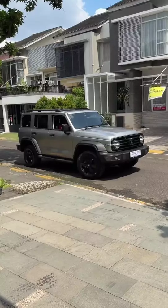 Ira Nandha kado mobil untuk anak © TikTok Ira Nandha kado mobil untuk anak © TikTok