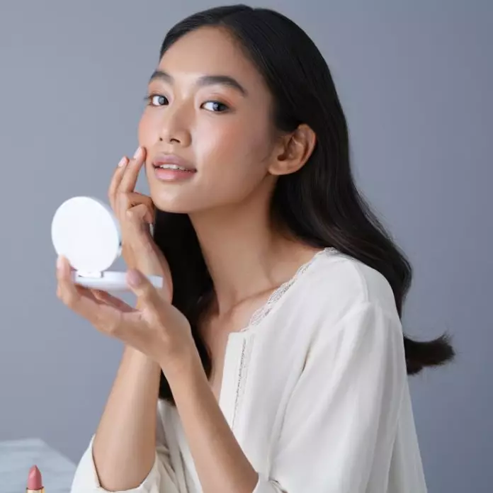 Nggak perlu ribet layering, ini 5 rekomendasi produk makeup yang sudah mengandung SPF tinggi