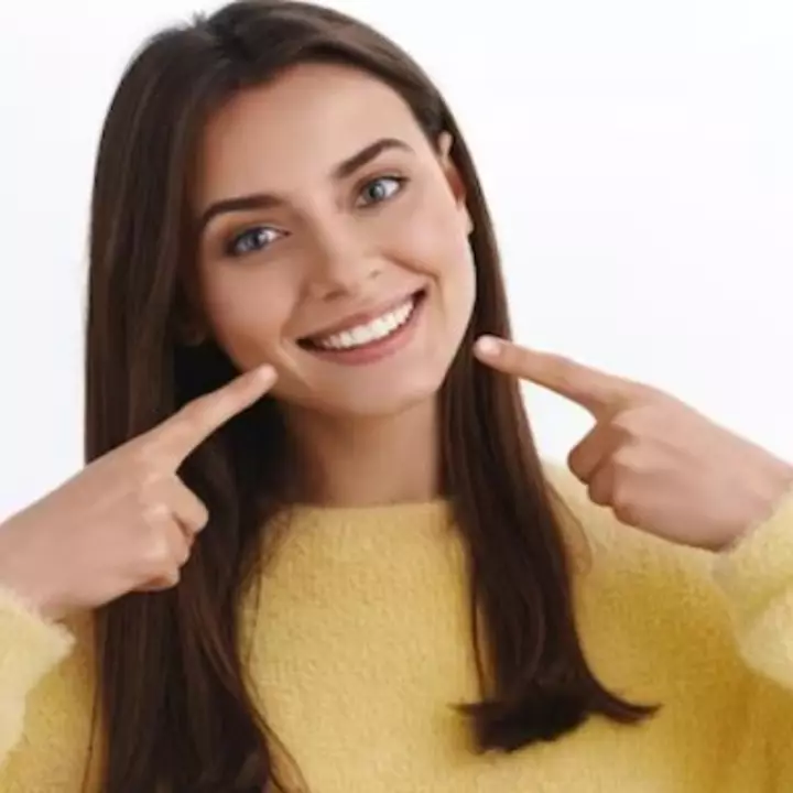 Tak perlu susah payah menggosok pakai baking soda, memutihkan gigi bisa pakai 1 bumbu dapur