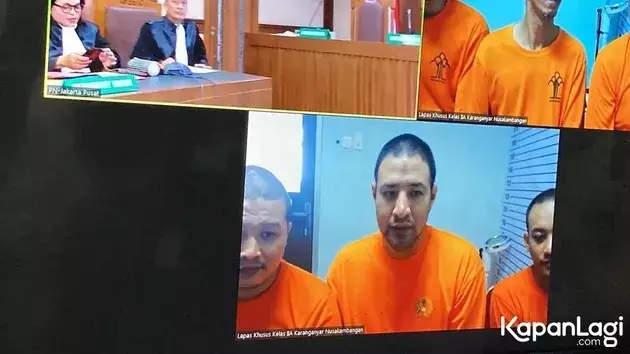 Ammar Zoni jalani persidangan kasus narkoba Nusakambangan © 2025 brilio.net Ammar Zoni jalani persidangan kasus narkoba Nusakambangan © 2025 brilio.net