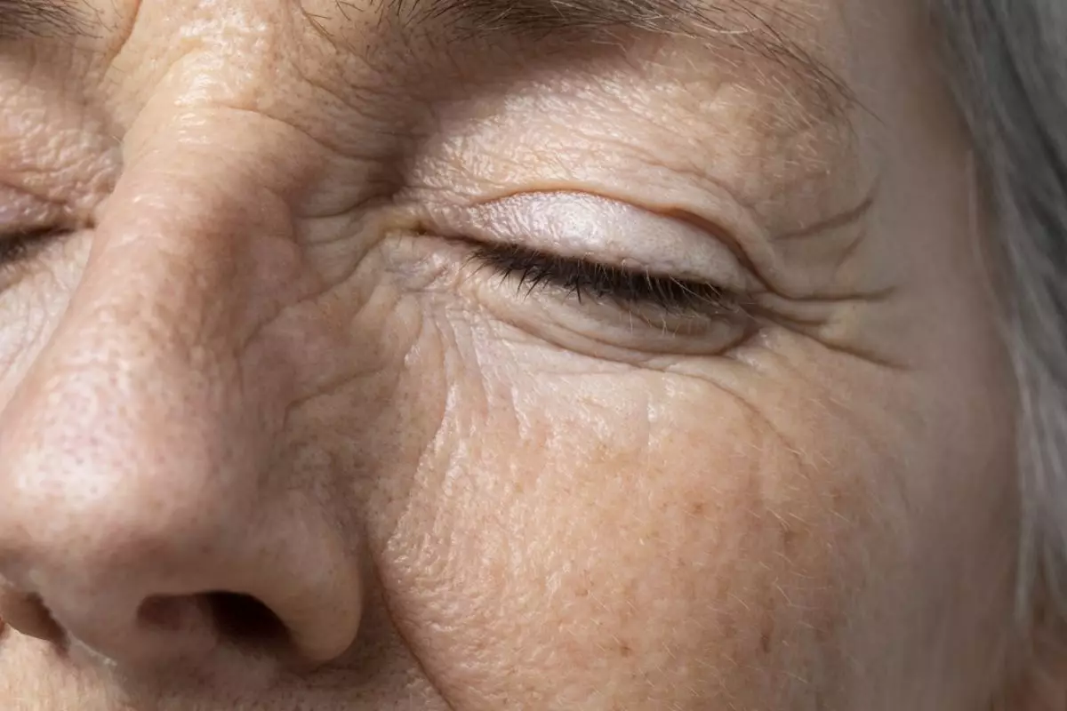 10 Skincare Mustika Ratu bantu mengencangkan kulit, wajah bebas kerutan harga di bawah Rp 50 ribu