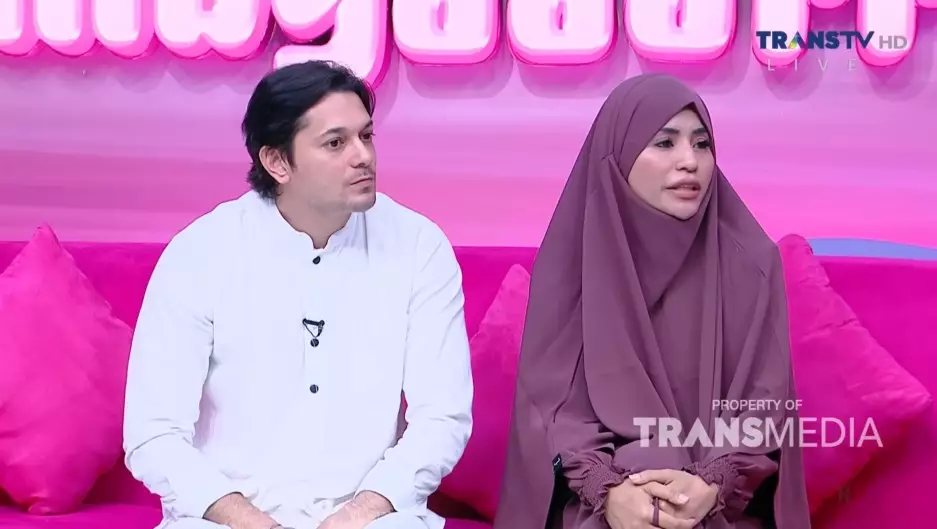 Potret terbaru Violentina Kaif usai nikah © berbagai sumber Potret terbaru Violentina Kaif usai nikah © berbagai sumber