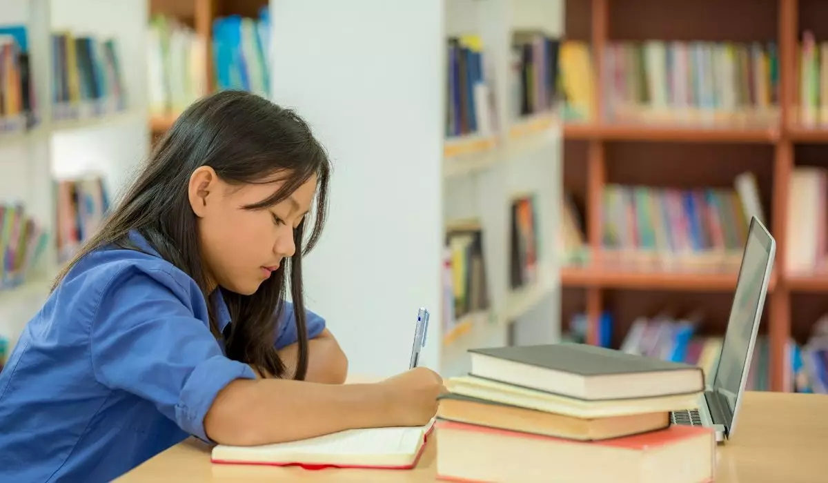 100 Kata-kata penyemangat untuk anak sekolah rajin belajar 2025, biar nggak mager buka buku