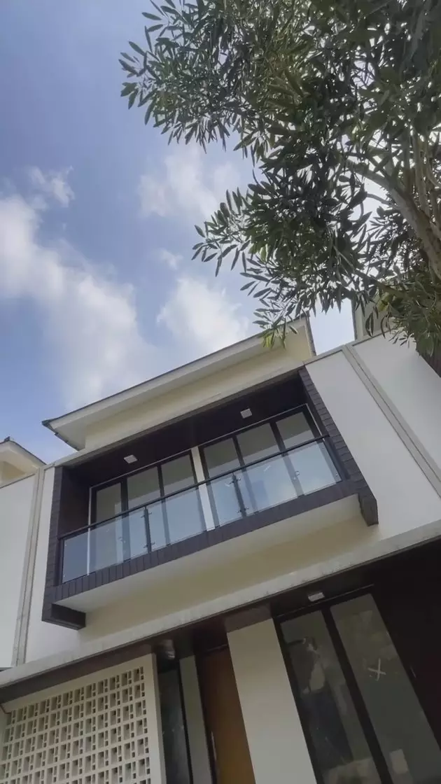 potret proses pembangunan rumah baru Tissa Biani © 2023 brilio.net
