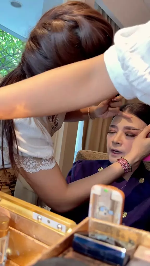 Ida Yulidina di-makeup cantik bak model © 2025 TikTok Ida Yulidina di-makeup cantik bak model © 2025 TikTok