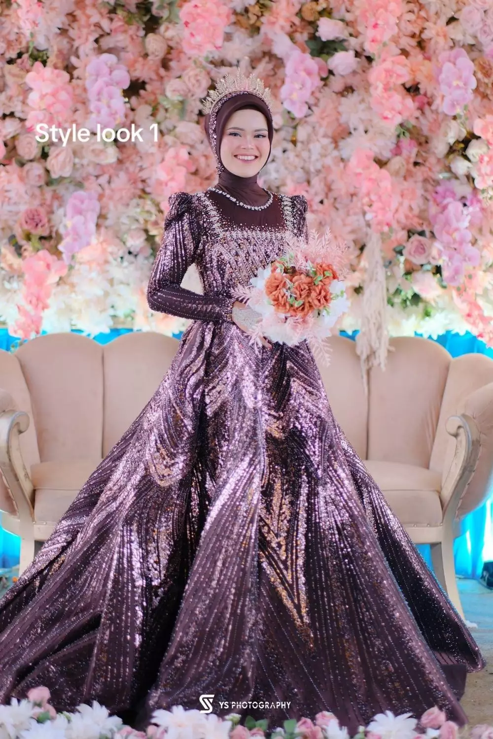 Viral kisah ayah jahit busana pengantin untuk anaknya © 2025 TikTok Viral kisah ayah jahit busana pengantin untuk anaknya © 2025 TikTok