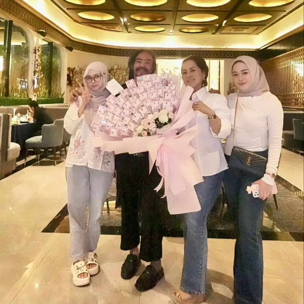 kebersamaan Limbad dan anak-anaknya © 2025 berbagai sumber