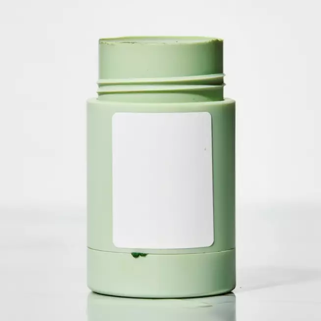 Jangan dibuang dulu! Ternyata sisa masker clay stick masih bisa dipakai lagi cuma pakai 1 alat ini