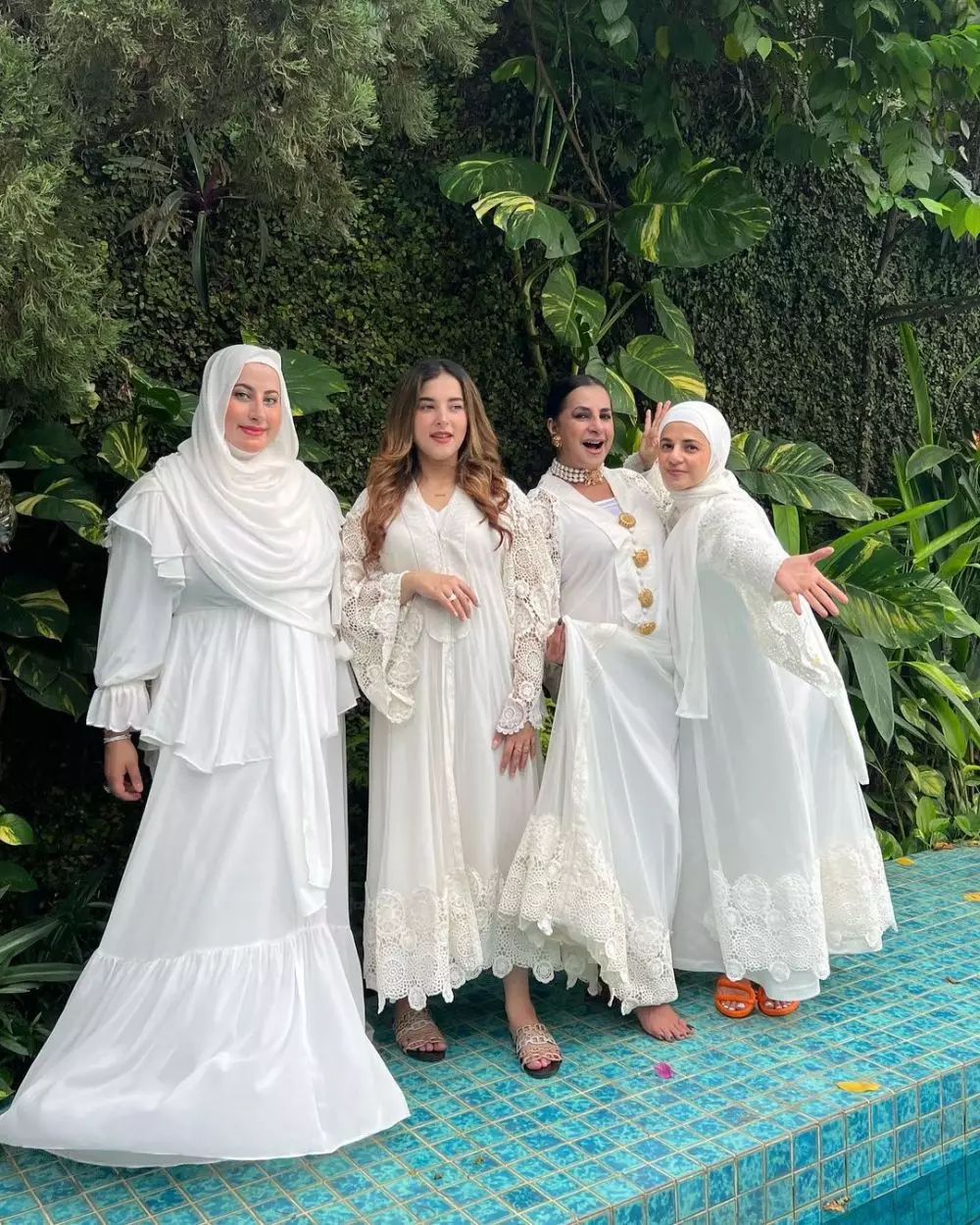 potret kebersamaan tasyi dan tasya dengan kakak © instagram potret kebersamaan tasyi dan tasya dengan kakak © instagram