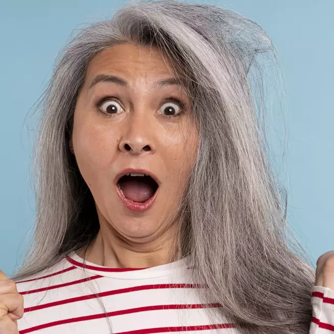 Uban hilang tanpa pewarna, ini trik balikin warna rambut hitam pakai 1 bahan dapur