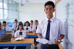 50 Contoh pembukaan presentasi di sekolah, simpel tapi terkesan profesional