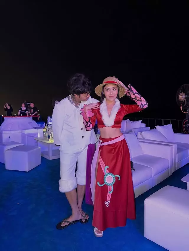 Potret mesra Reza Arap dan Lula Lahfah © 2025 brilio.net Potret mesra Reza Arap dan Lula Lahfah © 2025 brilio.net