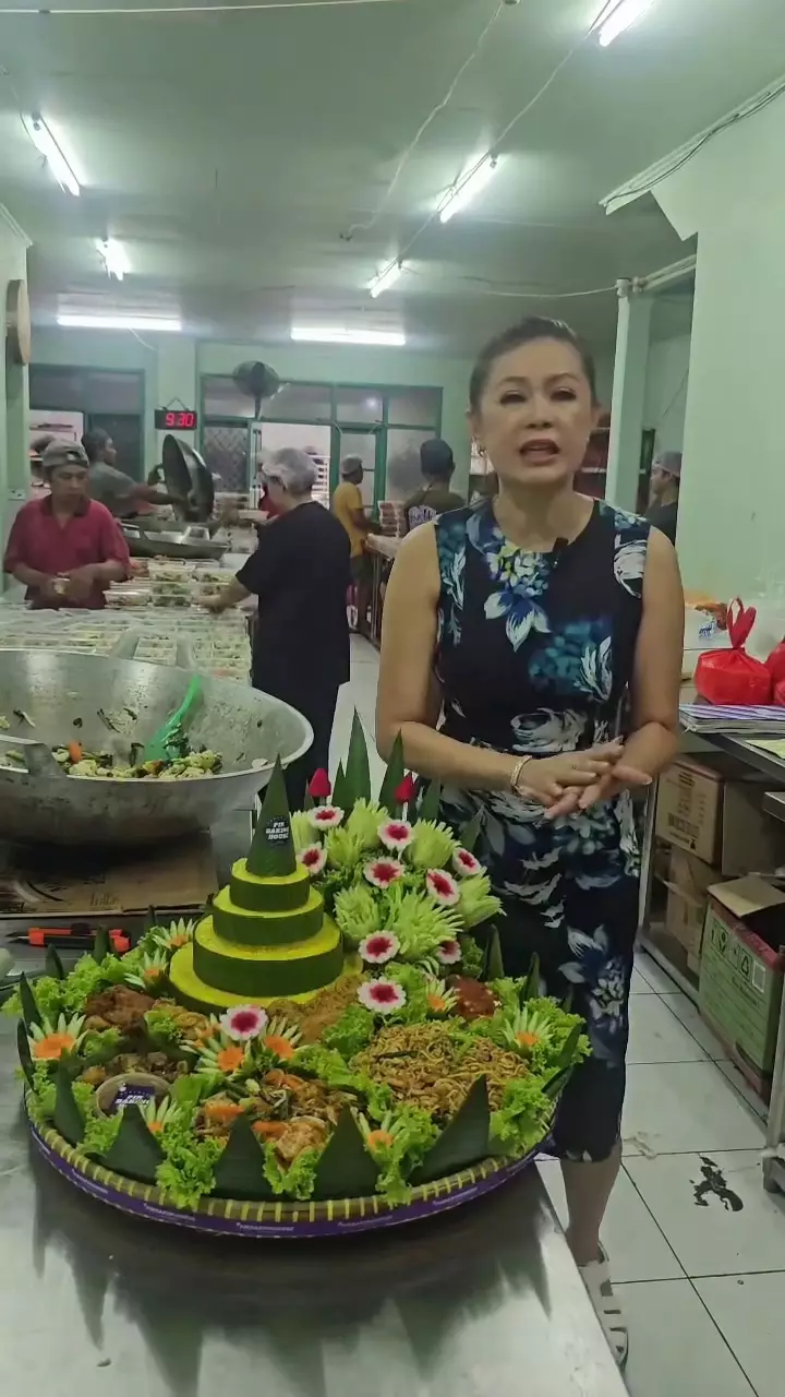 Ci Mehong facelift di usia 54 tahun © 2025 brilio.net Ci Mehong facelift di usia 54 tahun © 2025 brilio.net