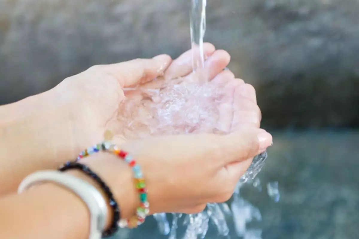 10 Sunscreen wudhu friendly harga mulai Rp20 ribuan, nggak ganggu wudhu dan mudah dibilas air