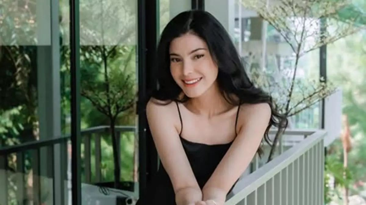 Siapa Medina Dina? Sosok seleb cantik pemain FTV yang dikabarkan dekat dengan Gading Martin