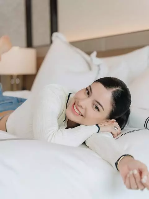 Profil lengkap Medina Dina © 2025 Instagram