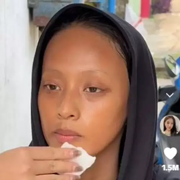 Penjual es disulap dengan natural makeup, netizen kaget hasilnya mirip banget sama Erika Carlina