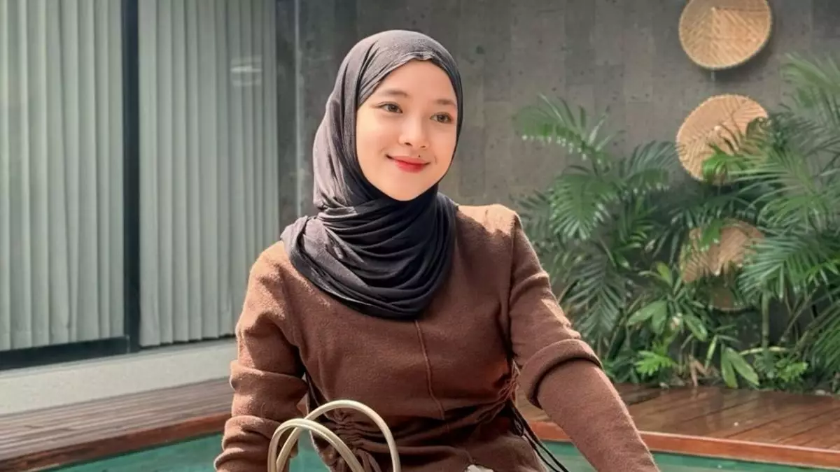6 Potret jadul Nissa Sabyan dari kecil hingga kini, parasnya nggak banyak berubah sejak SMA