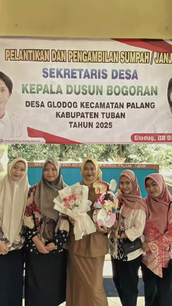 Wanita pamer nggak perlu info loker © TikTok