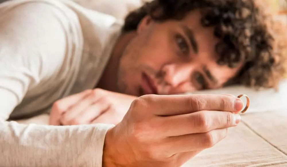 100 Kata-kata galau Islami patah hati terbaik 2025 © 2025 brilio.net 100 Kata-kata galau Islami patah hati terbaik 2025 © 2025 brilio.net