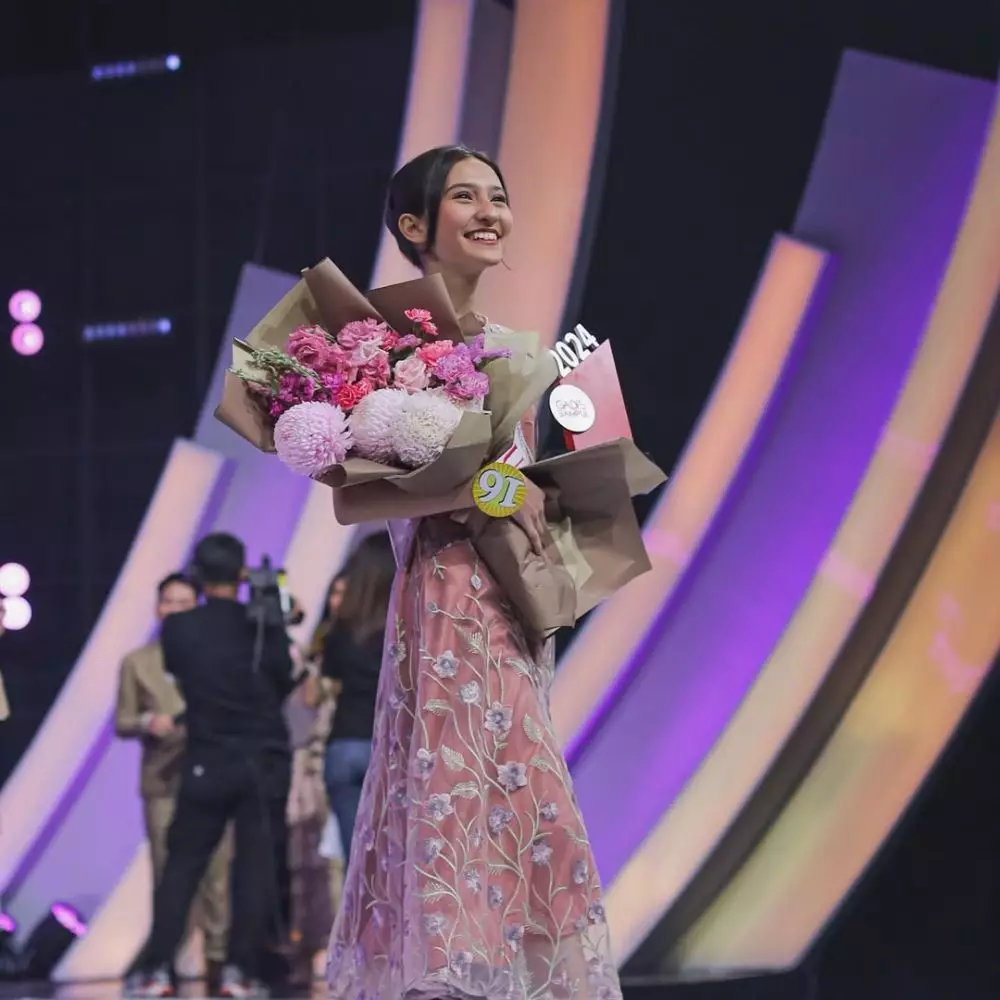 Hadijah Shahab Lilu si robot di sinetron Tangan-Tangan Mungil © 2025 brilio.net Hadijah Shahab Lilu si robot di sinetron Tangan-Tangan Mungil © 2025 brilio.net