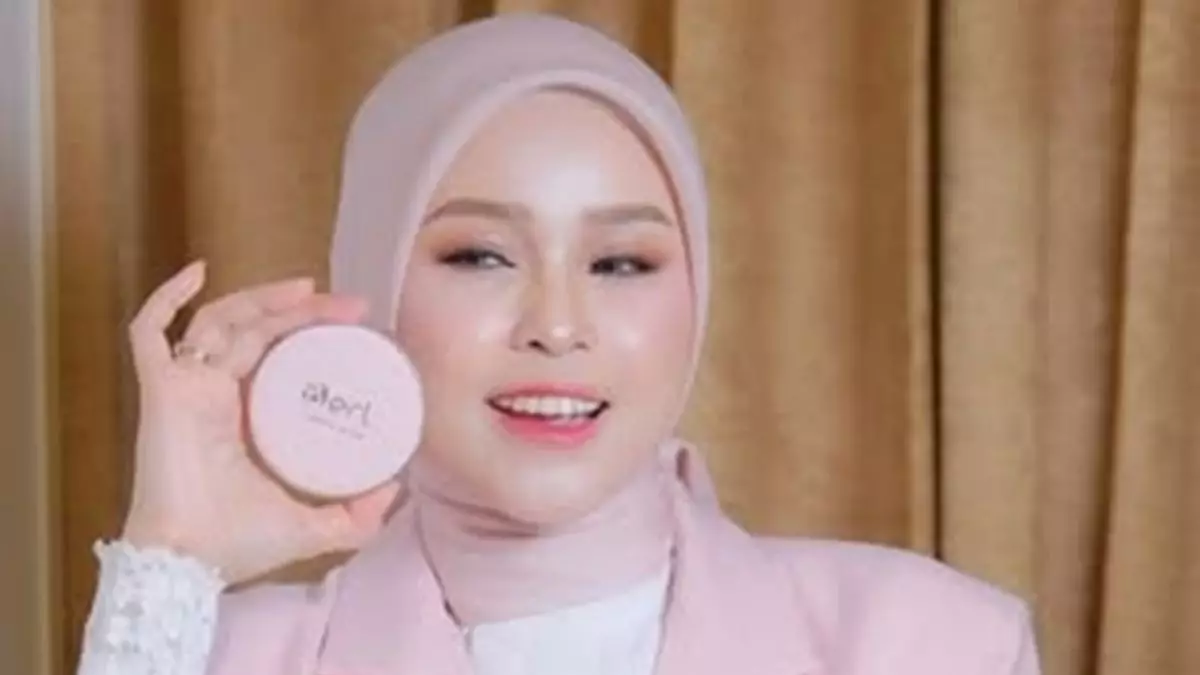 Dulu digaji Rp100 ribu kini jadi bos skincare gaya hidup mewah, ini 11 potret transformasi Erlyanie