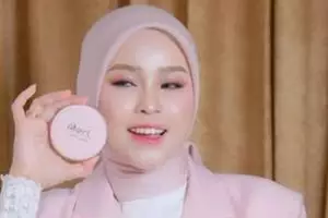 Dulu digaji Rp100 ribu kini jadi bos skincare gaya hidup mewah, ini 11 potret transformasi Erlyanie