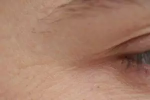 10 Skincare Viva bantu mengencangkan kulit, wajah bebas kerutan harga di bawah Rp 50 ribu