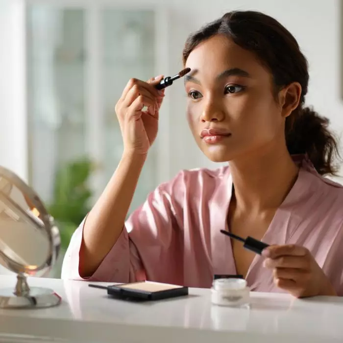 Bikin alis on fleek, ini rekomendasi Viva eyebrow pencil yang cocok untuk semua warna kulit