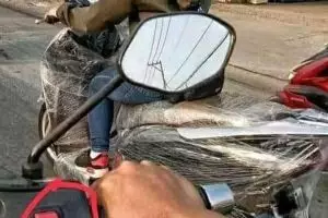 10 Potret kendaraan absurd di jalan raya ini bikin ngakak sekaligus geleng kepala