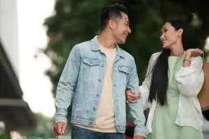 100 Kata-kata cinta lucu bikin baper pasangan, rayuan ringan yang bisa bikin dia senyum seharian