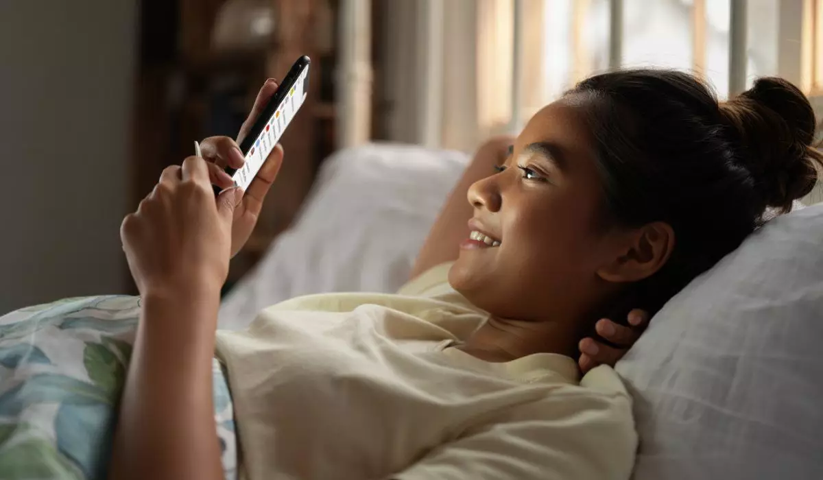 100 Kata-kata sindiran lucu buat mantan yang sok bahagia, padahal masih stalking