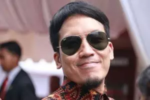 Desta gantikan Abimana di film Warkop DKI Reborn, begini respons anak almarhum Dono