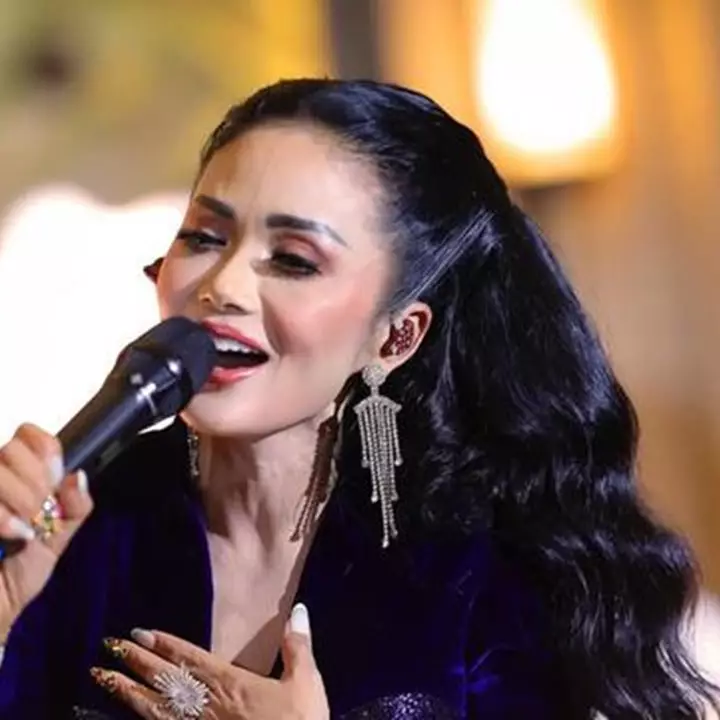 Krisdayanti ingatkan Aurel Hermansyah jangan terlalu galak ke suami