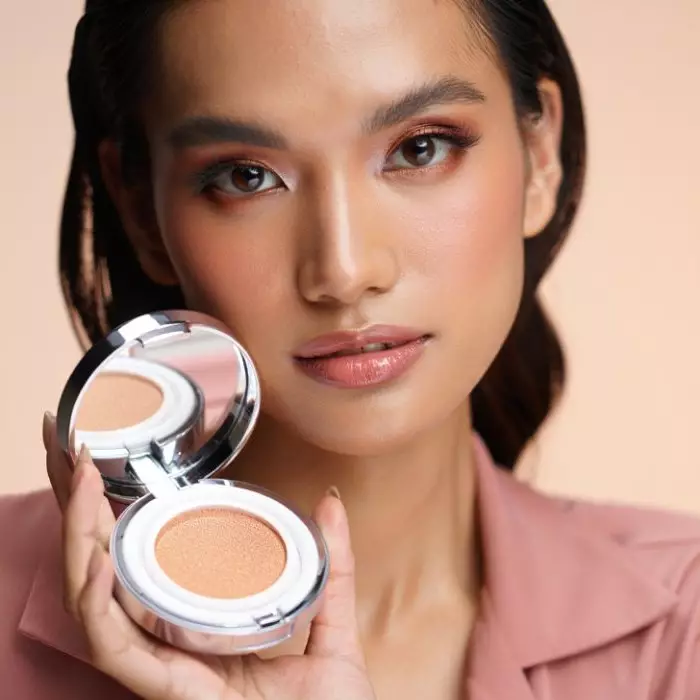 10 Rekomendasi produk cushion untuk kulit berjerawat, ringan, non-comedogenic, dan tahan lama