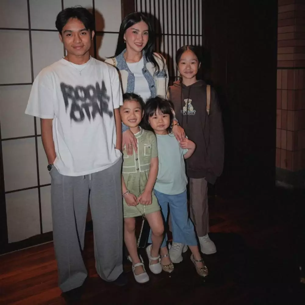 Ruben Onsu kesulitan bertemu anak-anak © 2025 brilio.net Ruben Onsu kesulitan bertemu anak-anak © 2025 brilio.net