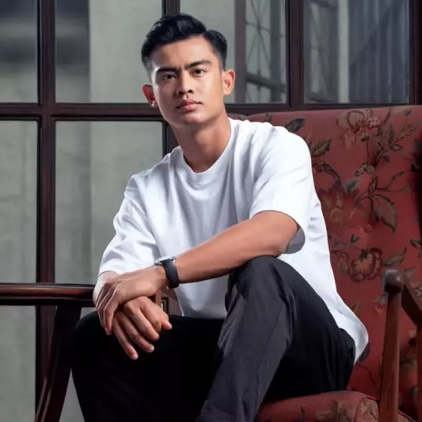 Azizah Salsha buka suara soal perceraiannya dengan Pratama Arhan, pisah secara agama sejak Juni 2025