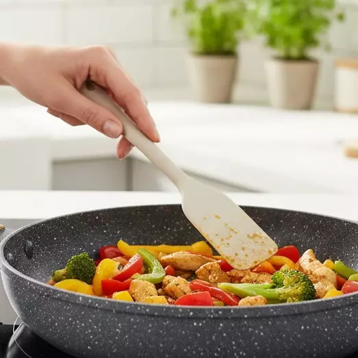 9 Rekomendasi merk wajan anti lengket terbaik dengan gagang ergonomis, nyaman untuk masak setiap hari