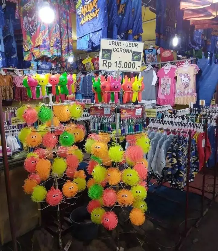 tulisan kocak di pasar © berbagai sumber