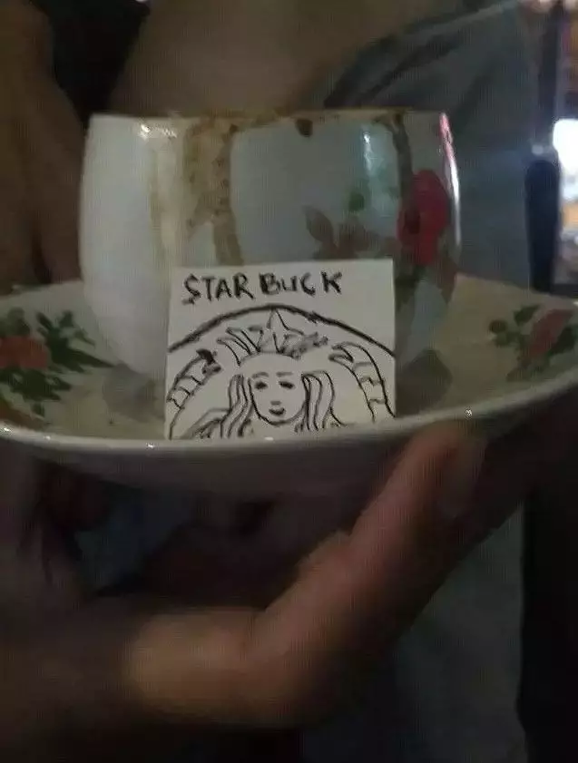 penyajian kopi nyeleneh © berbagai sumber