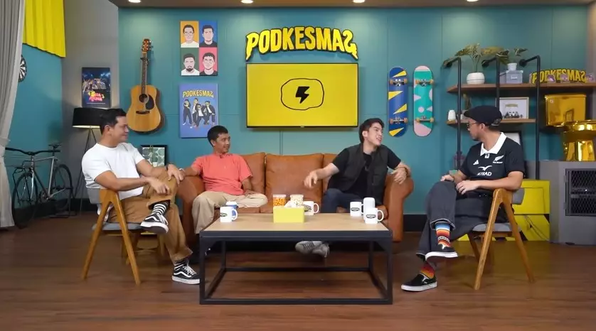 Surya Insomnia menolak jadi groomsman El © YouTube Surya Insomnia menolak jadi groomsman El © YouTube