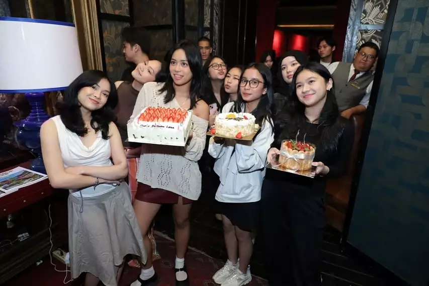 Momen pesta ulang tahun Leya Princy dihadiri El Putra © 2025 brilio.net